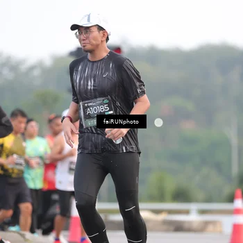 Runner Photo 6433731