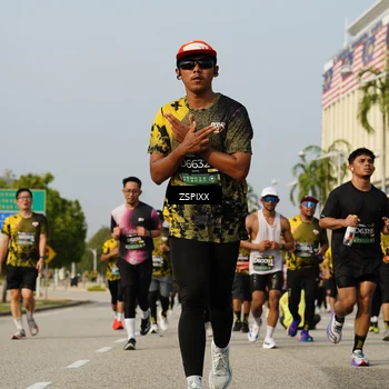 Runner Photo 6433735