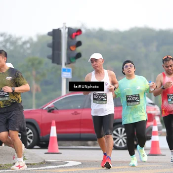 Runner Photo 6433774