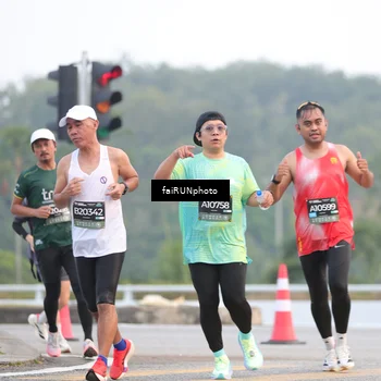 Runner Photo 6433777