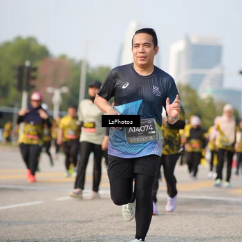 Runner Photo 6433792