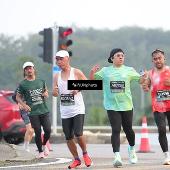 Runner Photo 6433798