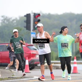 Runner Photo 6433809