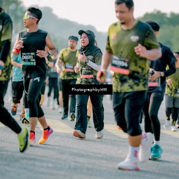 Runner Photo 6433811