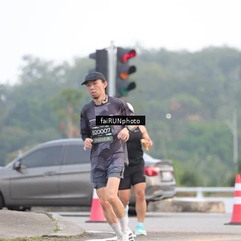 Runner Photo 6433877