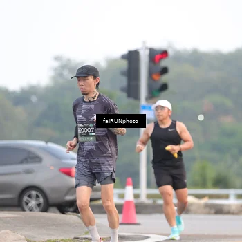 Runner Photo 6433883
