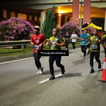 Runner Photo 6433887