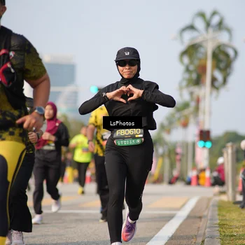 Runner Photo 6433894