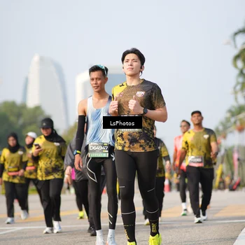 Runner Photo 6433895