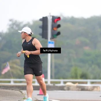 Runner Photo 6433943