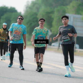Runner Photo 6434004