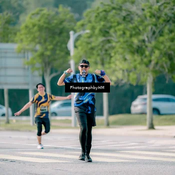 Runner Photo 6434011
