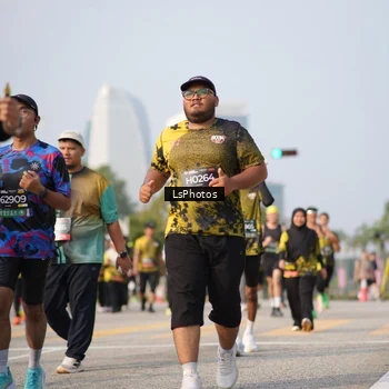 Runner Photo 6434036