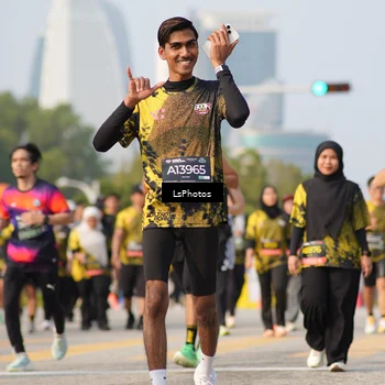 Runner Photo 6434054