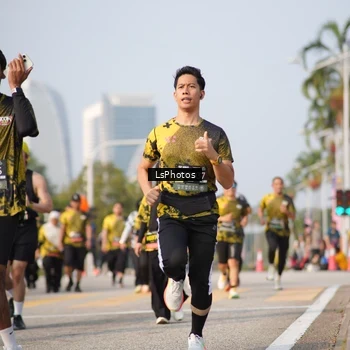 Runner Photo 6434060