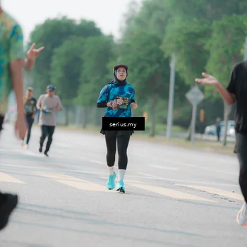 Runner Photo 6434062