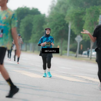 Runner Photo 6434065