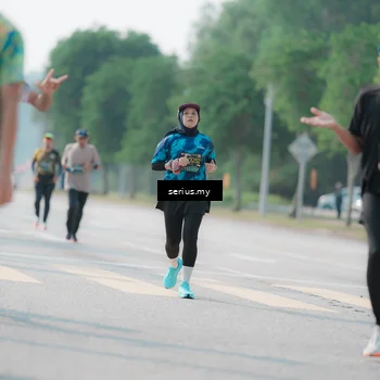 Runner Photo 6434071