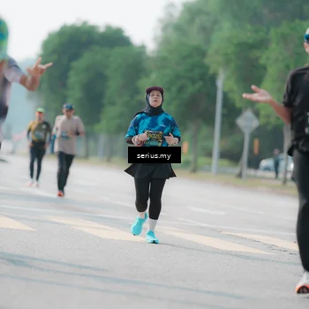 Runner Photo 6434073