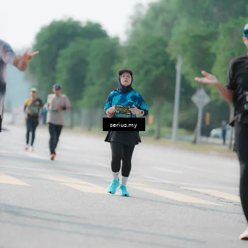 Runner Photo 6434075