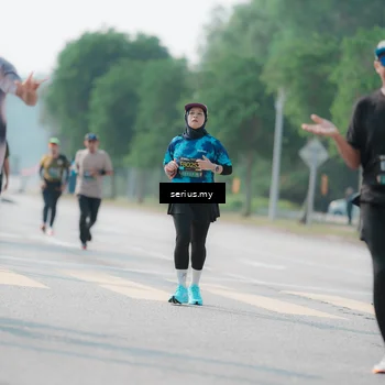 Runner Photo 6434084