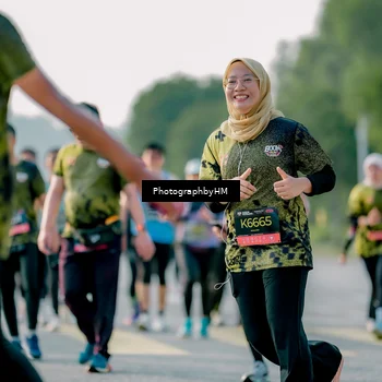 Runner Photo 6434111