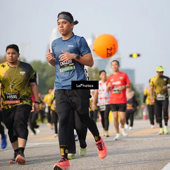 Runner Photo 6434112