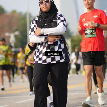 Runner Photo 6434115