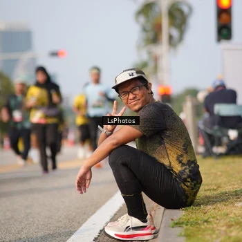 Runner Photo 6434116