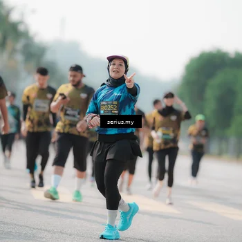 Runner Photo 6434119