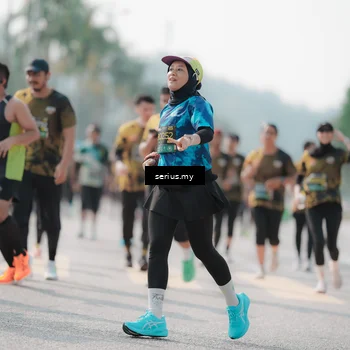 Runner Photo 6434131