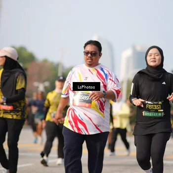 Runner Photo 6434141