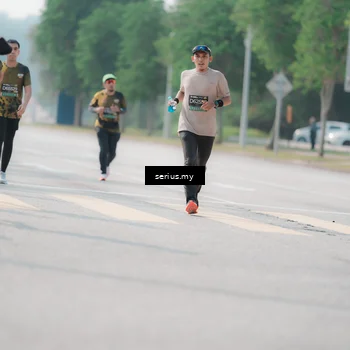 Runner Photo 6434152