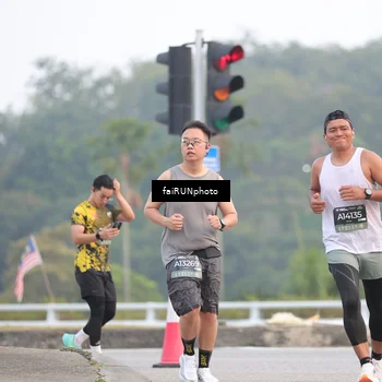Runner Photo 6434171