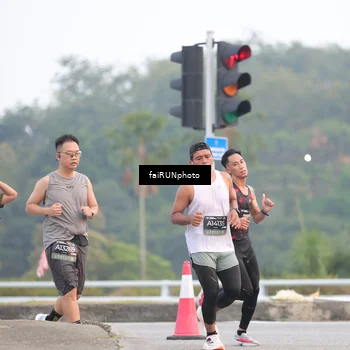Runner Photo 6434172