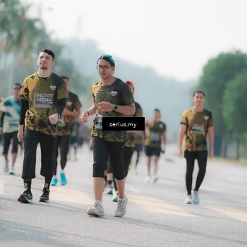 Runner Photo 6434184