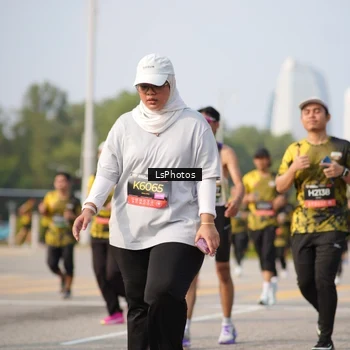 Runner Photo 6434212