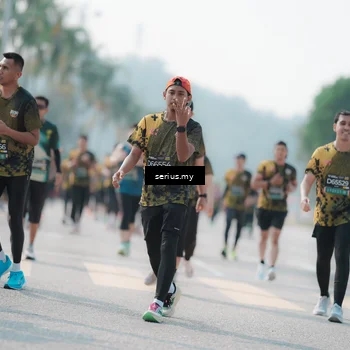 Runner Photo 6434218