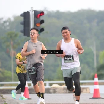 Runner Photo 6434222