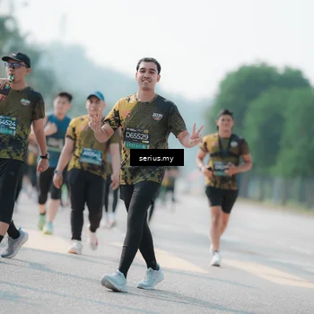Runner Photo 6434223