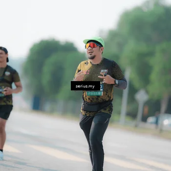 Runner Photo 6434243