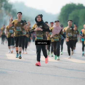 Runner Photo 6434266