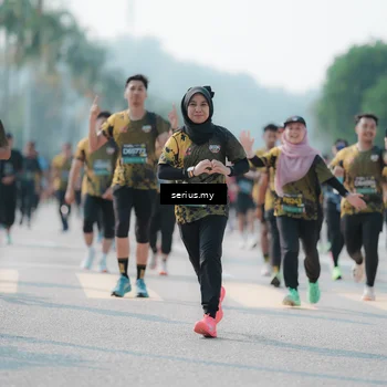 Runner Photo 6434280