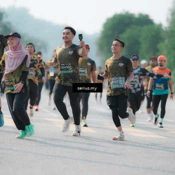 Runner Photo 6434315