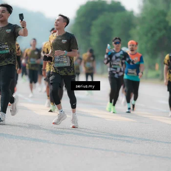 Runner Photo 6434331