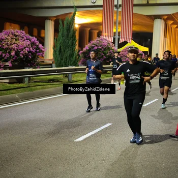 Runner Photo 6434343