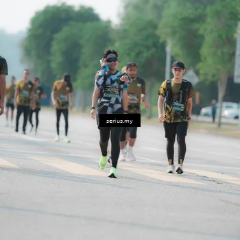 Runner Photo 6434350