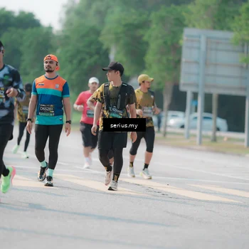 Runner Photo 6434357