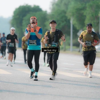 Runner Photo 6434399