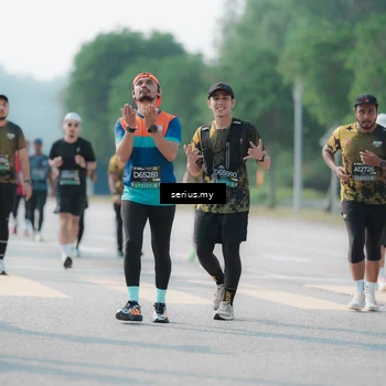 Runner Photo 6434417